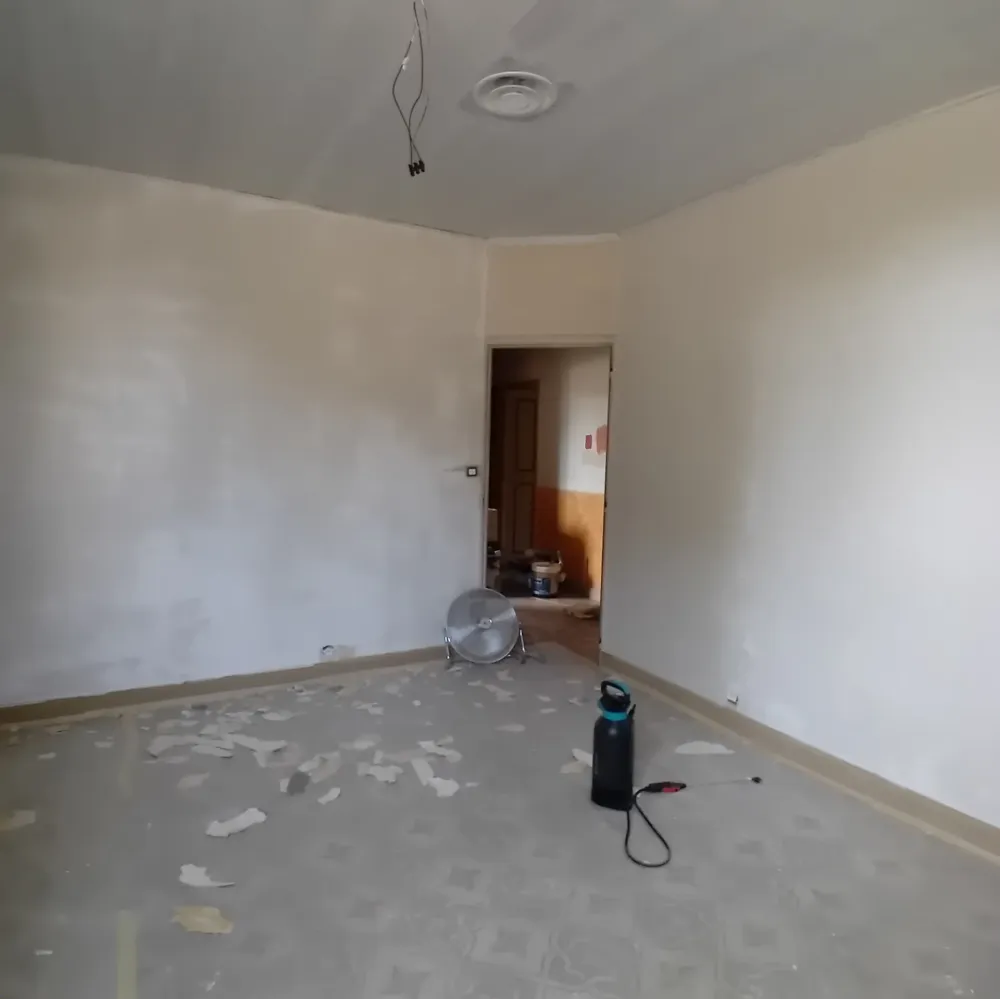 Peintre en bâtiment à Gargas